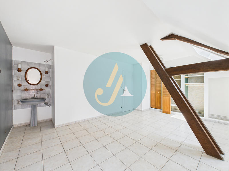 Maison - 81 m² - 3 pièces