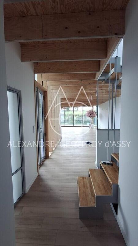 Maison - 200 m² - 6 pièces