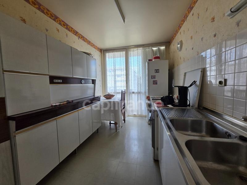 Appartement - 80 m² - 4 pièces