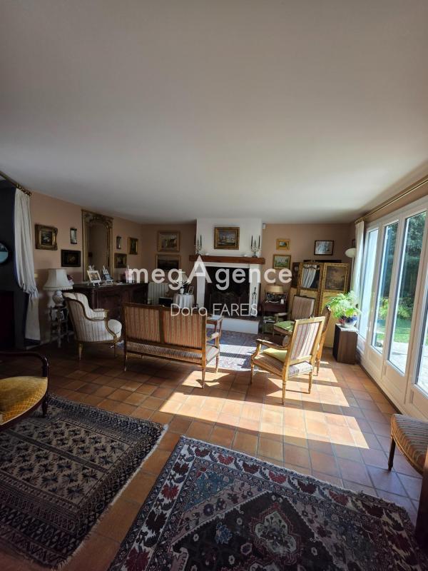 Maison - 141 m² - 6 pièces