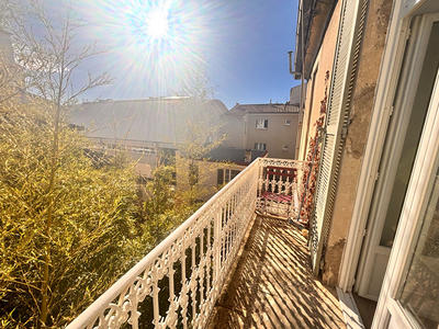 Appartement - 91 m² - 4 pièces