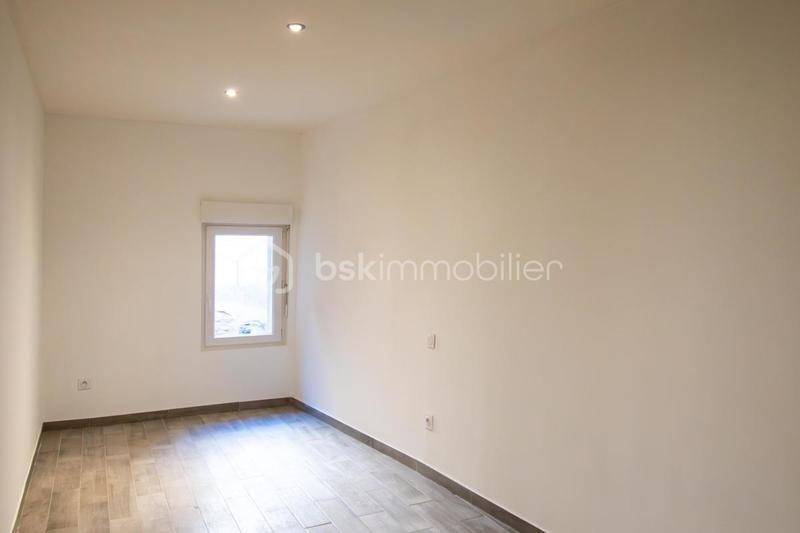 Maison de village - 100 m² - 4 pièces