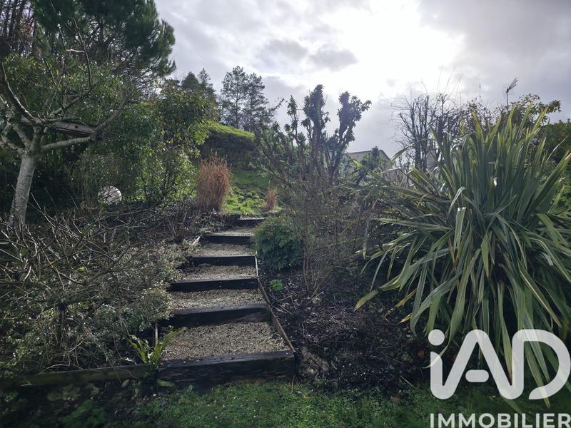 Maison - 332 m² - 10 pièces