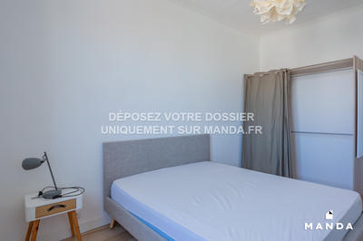 Chambre - 11 m² - 4 pièces