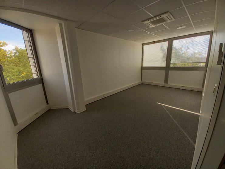 Bureau - 426 m²
