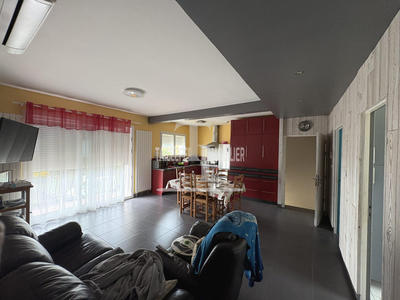 Maison - 140 m² - 7 pièces