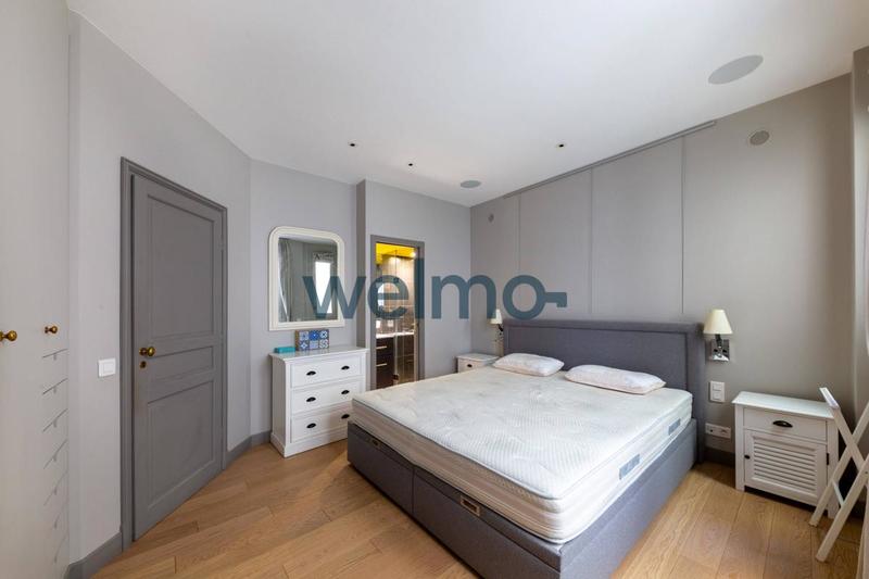 Appartement - 98 m² - 5 pièces