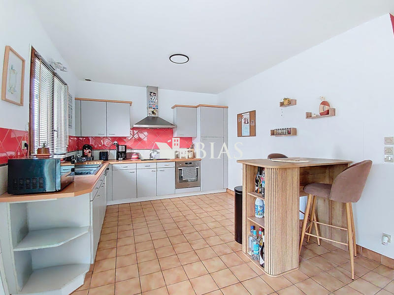 Maison - 90 m² - 6 pièces