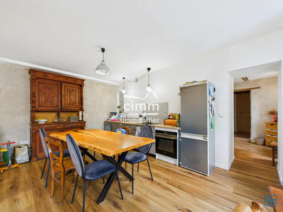 Maison ancienne - 171 m² - 6 pièces