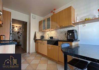 Appartement - 79 m² - 4 pièces