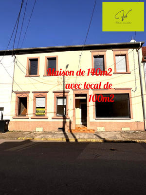 Maison - 140 m² - 4 pièces