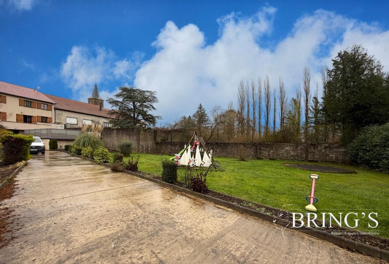 Maison - 273 m² - 7 pièces