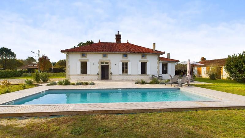 Villa - 180 m² - 7 pièces