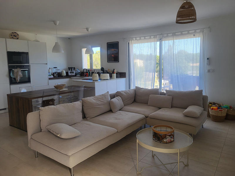 Maison - 93 m² - 4 pièces