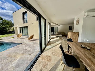 Villa - 160 m² - 6 pièces