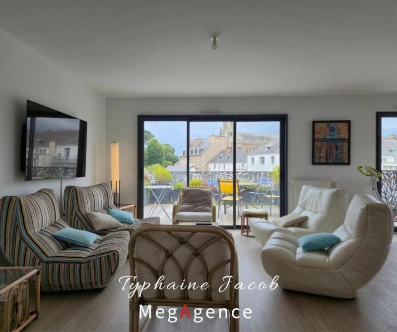 Appartement - 171 m² - 6 pièces