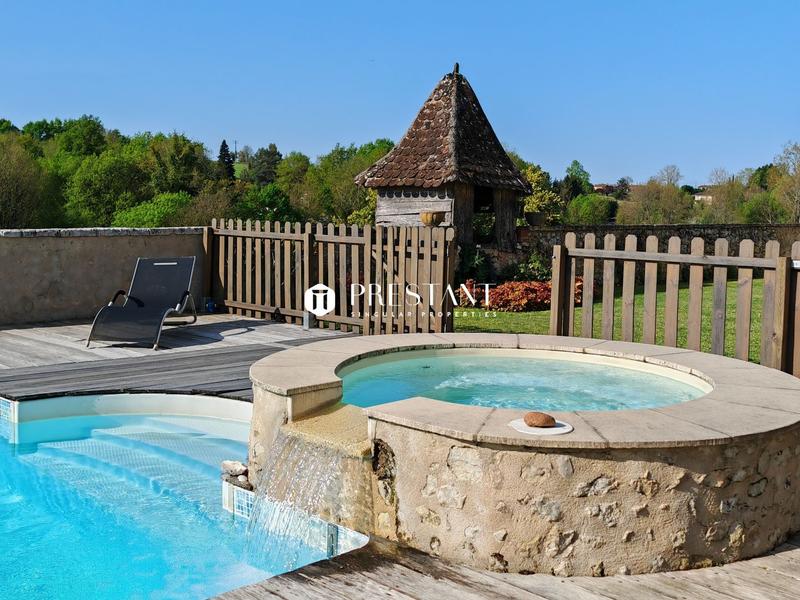 Manoir - 312 m² - 8 pièces