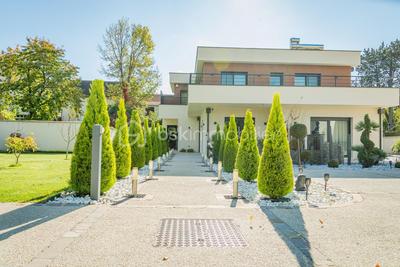 Maison d'architecte - 225 m² - 7 pièces