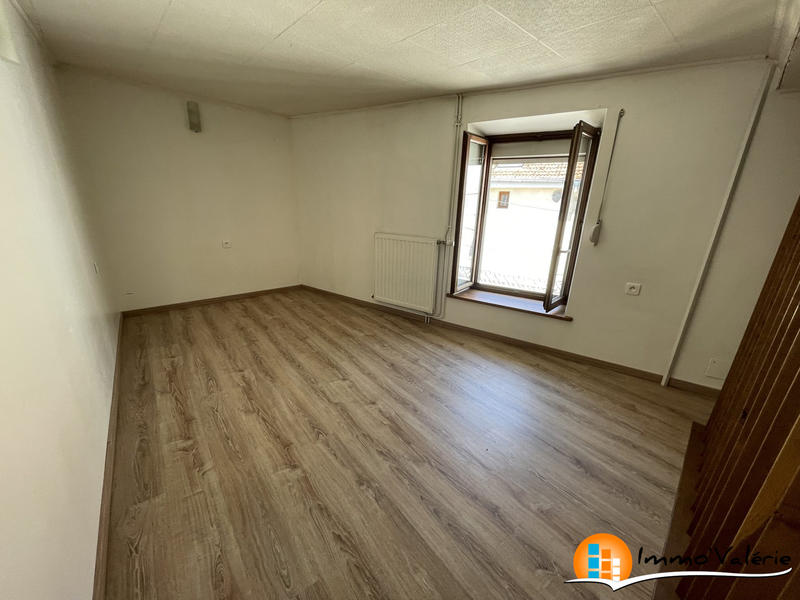 Maison - 96 m² - 5 pièces