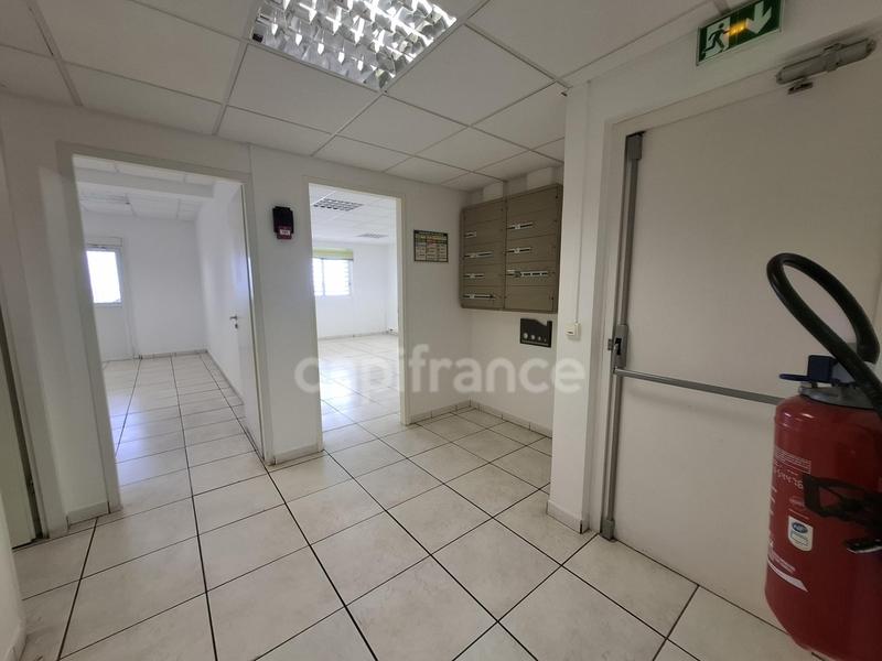 Bureau - 310 m² - 13 pièces