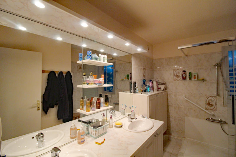 Appartement - 106 m² - 5 pièces