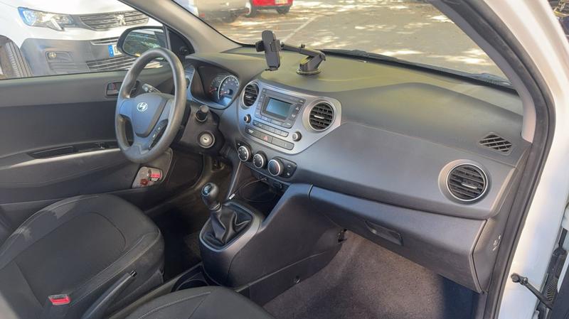 Hyundai i10 II 1.0 66 Initia