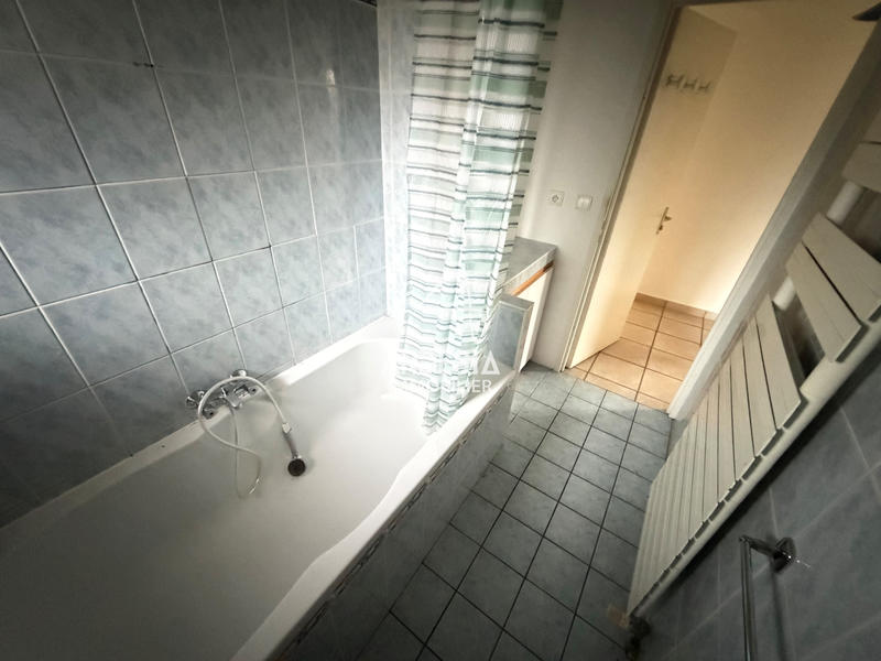 Maison - 104 m² - 4 pièces