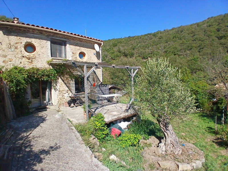 Maison - 350 m² - 12 pièces