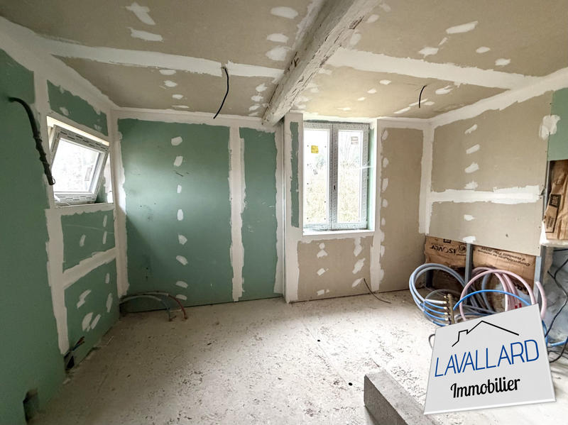 Maison - 92 m² - 4 pièces