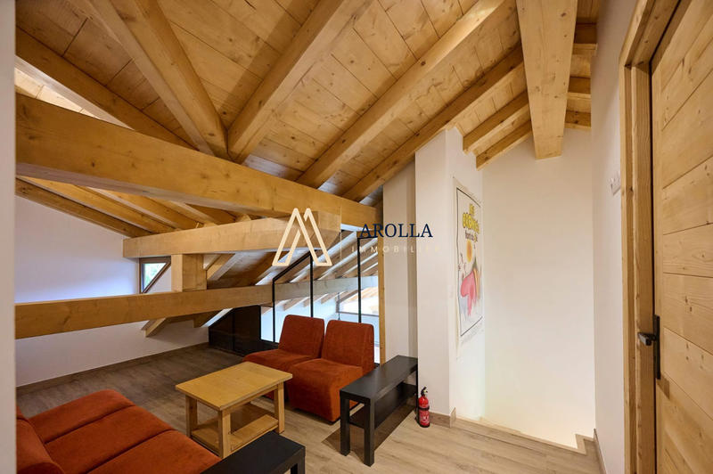 Châlet - 186 m² - 7 pièces