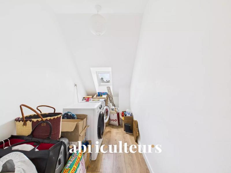 Maison - 104 m² - 5 pièces