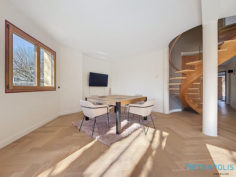 Villa - 189 m² - 5 pièces