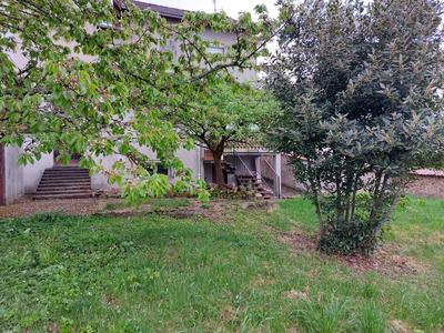 Maison - 221 m² - 8 pièces