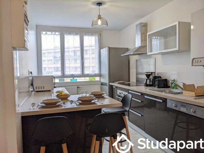 Chambre - 10 m² - 1 pièce