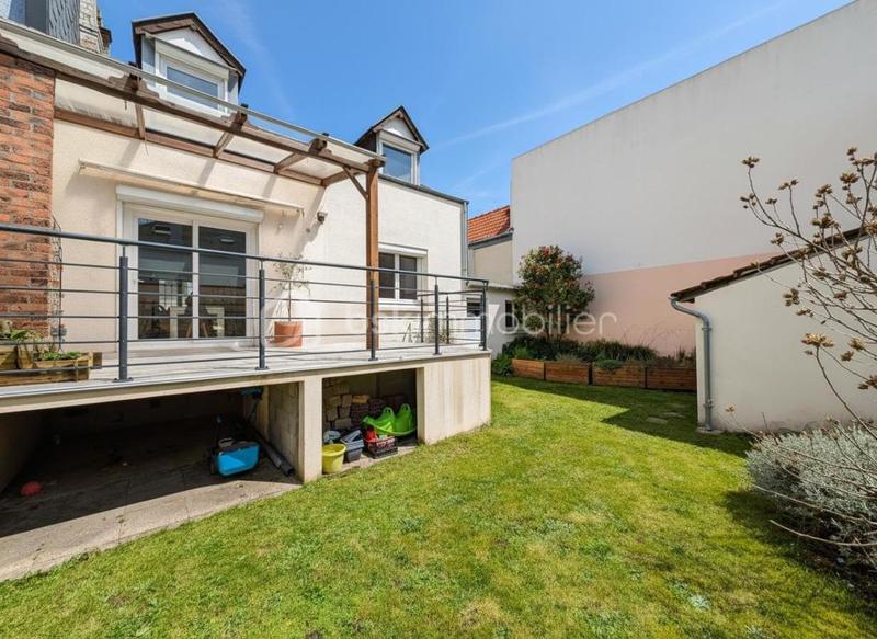 Maison - 90 m² - 6 pièces