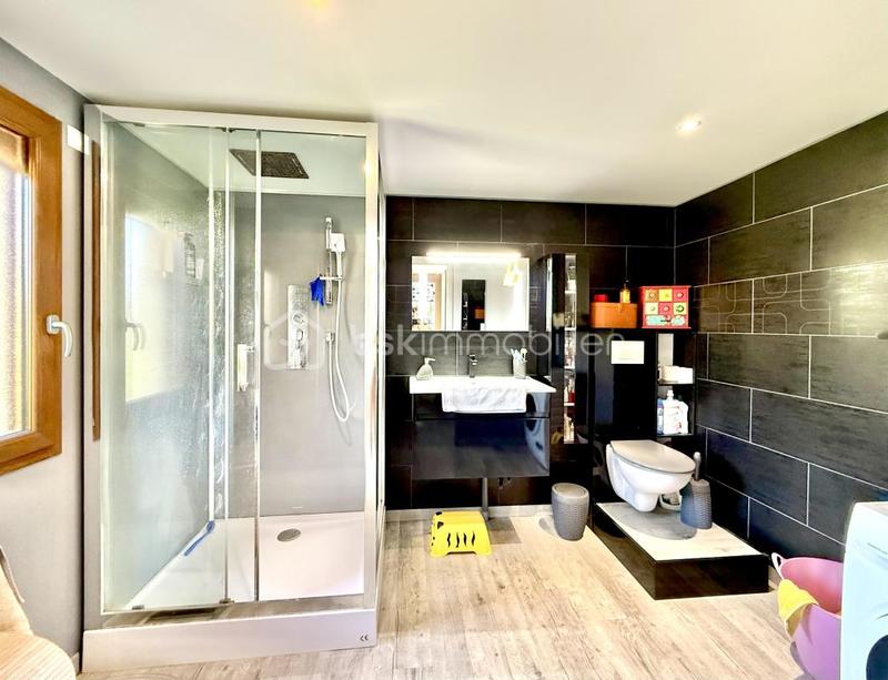 Maison - 118 m² - 6 pièces