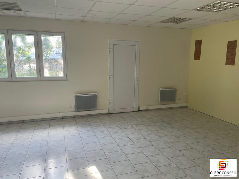 Local d'activités - 780 m²