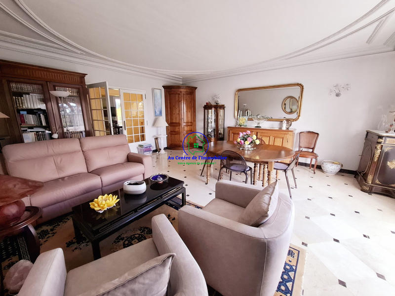 Appartement - 144 m² - 5 pièces