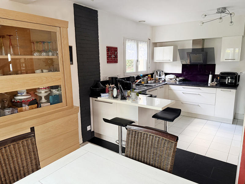 Maison - 107 m² - 7 pièces