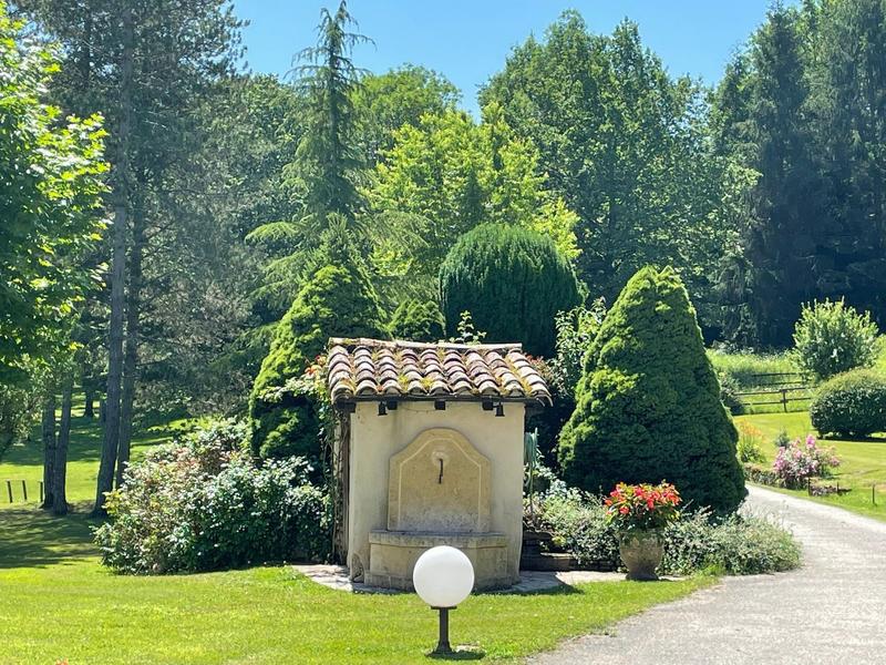 Propriété - 500 m² - 15 pièces