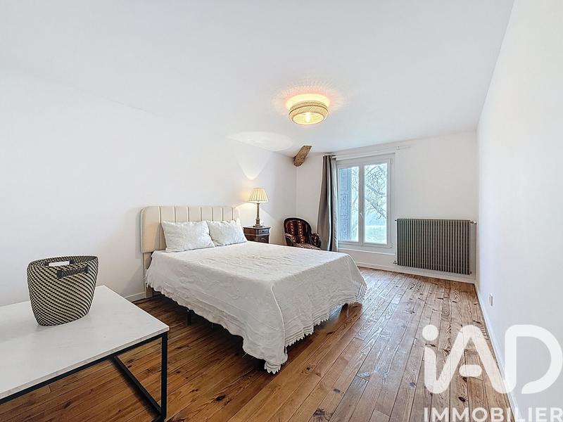 Maison - 373 m² - 15 pièces