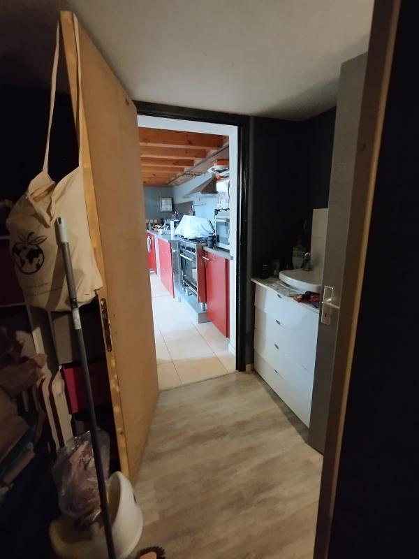 Maison - 242 m² - 6 pièces