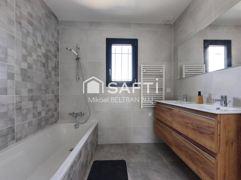 Maison - 95 m² - 4 pièces