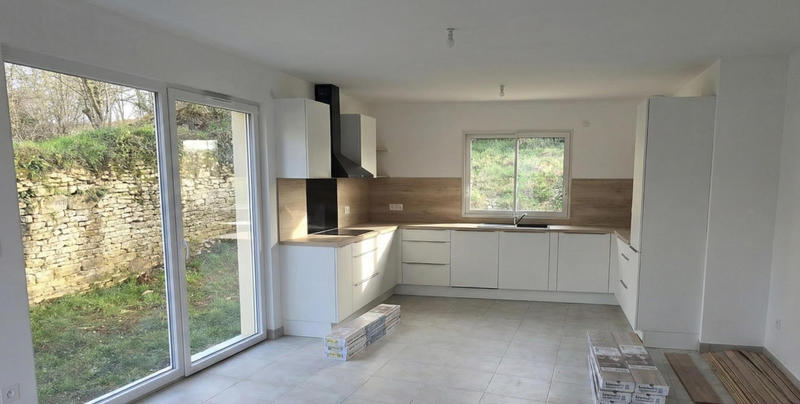 Maison - 105 m² - 4 pièces