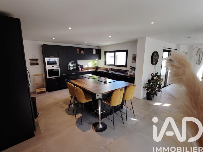 Maison - 145 m² - 5 pièces