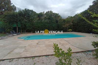 Maison - 166 m² - 5 pièces