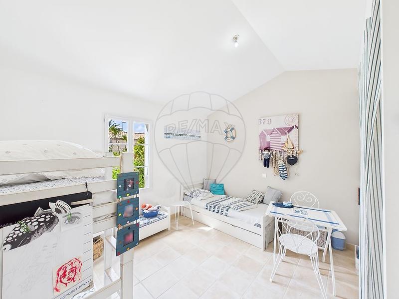 Villa - 174 m² - 7 pièces