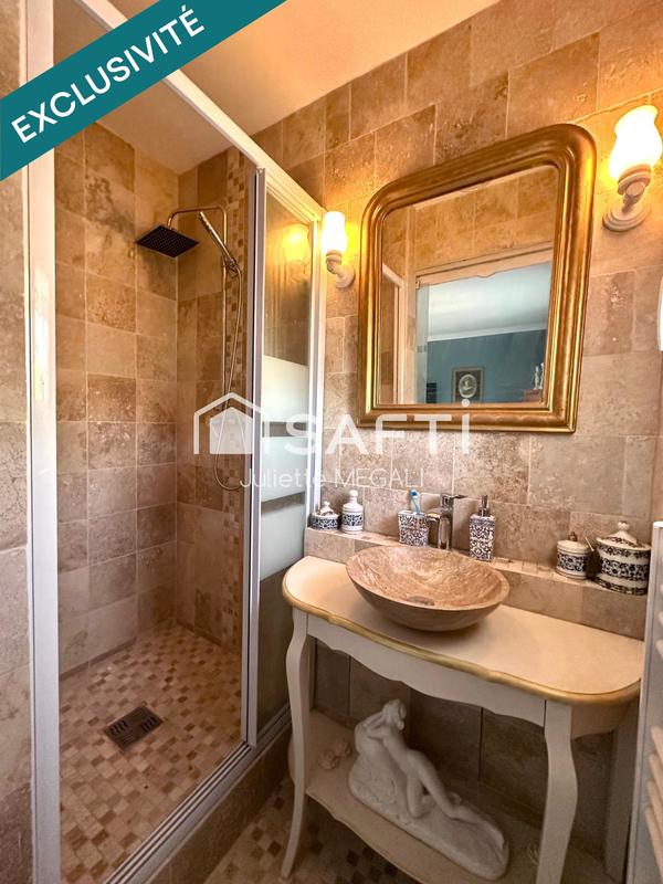 Maison - 385 m² - 10 pièces