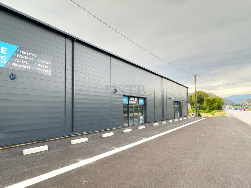 Local commercial - 259 m²