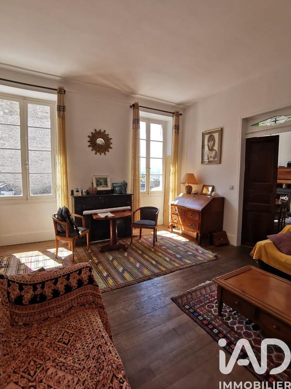 Maison de ville - 240 m² - 8 pièces